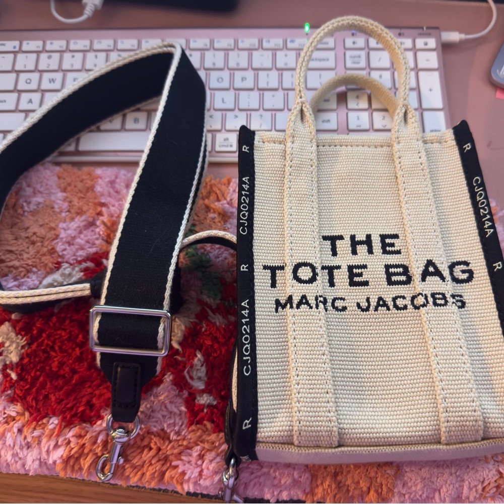 Marc Jacobs Cream Tote Bag with Strap